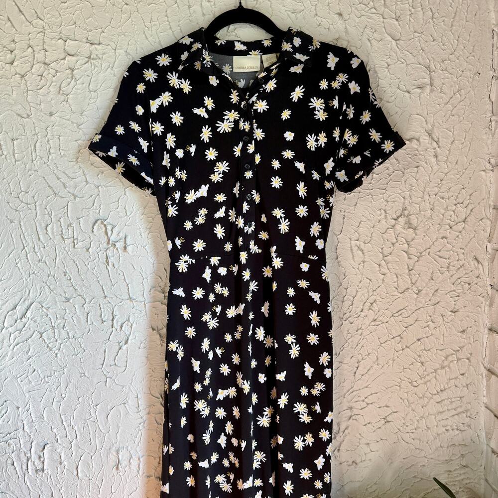 Cynthia Rowley Daisy Print Black Floral Shirt Cottagecore Button Front Size 12 - Picture 3 of 10